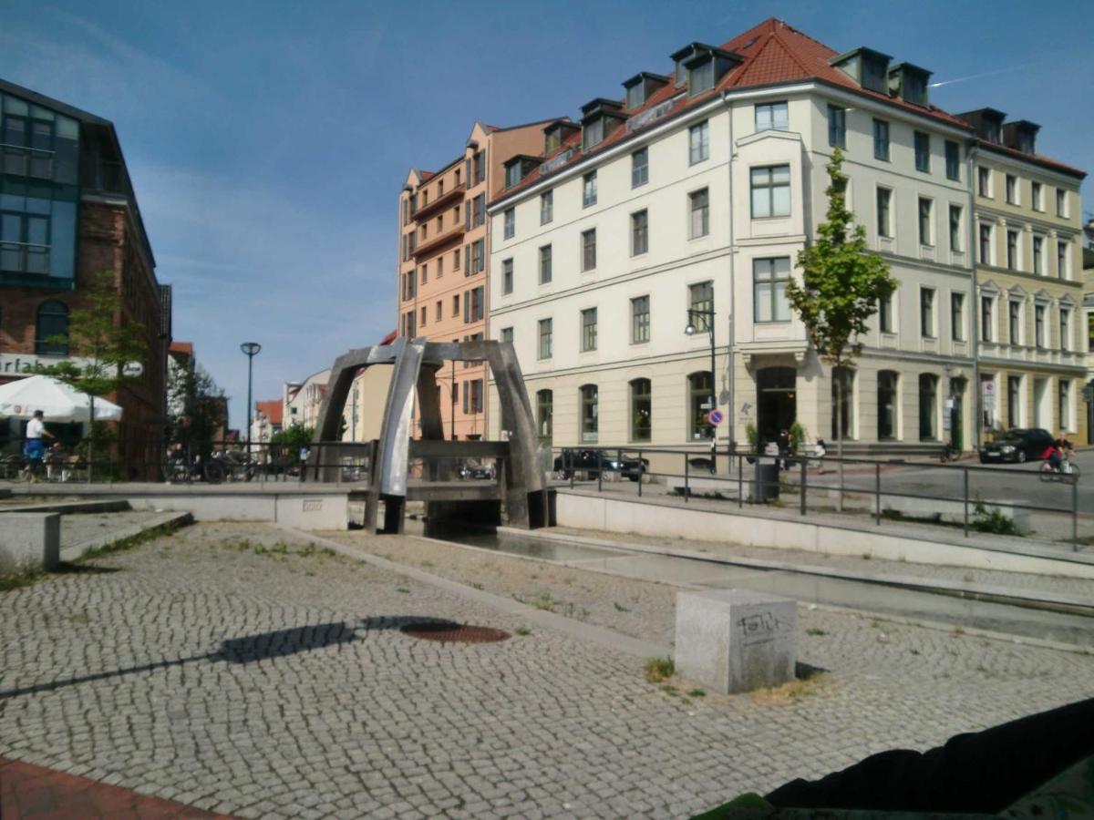 Sprenger _ Objekt 25 * Rostock